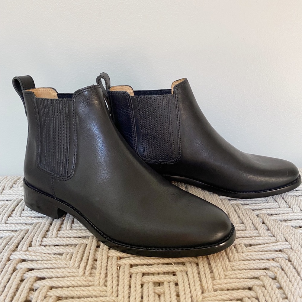 Black leather Madewell ainsley chelsea ankle boots - Picture 1 of 2